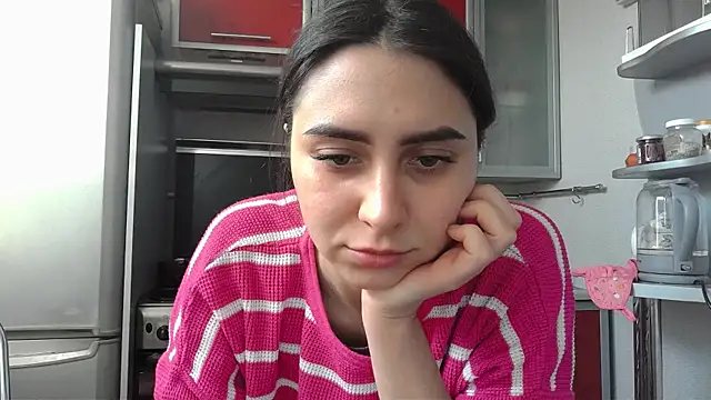 Snapshot of Kashtanka_ chatting on February 6, 7:13 am Kashtanka online show from February 6, 7:13 am