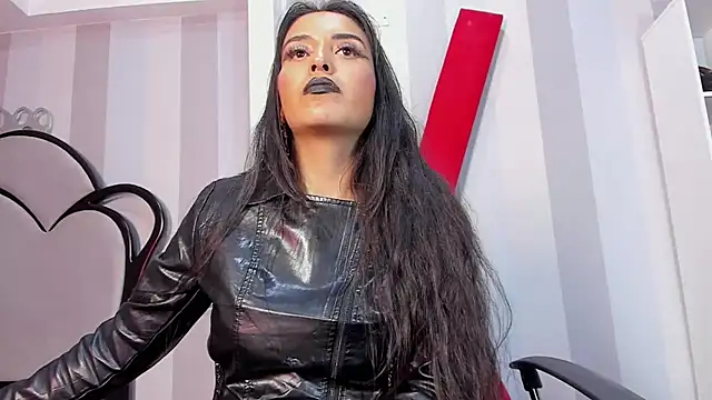 Snapshot of MeliizaQueen chatting on February 14, 1:13 am MeliizaQueen online show from February 14, 1:13 am