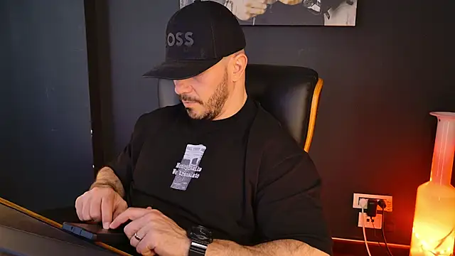 AngeloEric online show from April 7, 12:27 pm