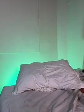 Snapshot of bella__honey chatting on February 7, 10:41 pm bella honey online show from February 7, 10:41 pm