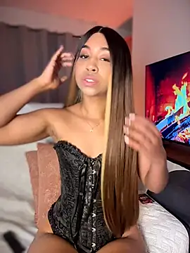 Snapshot of bella__honey chatting on November 15, 3:59 am bella honey online show from November 15, 3:59 am