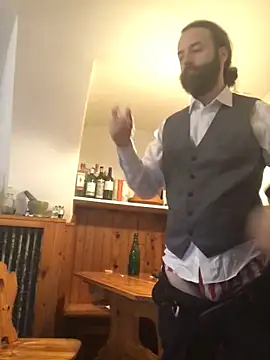 Snapshot of lostile8 chatting on January 29, 3:15 pm lostile8 online show from January 29, 3:15 pm