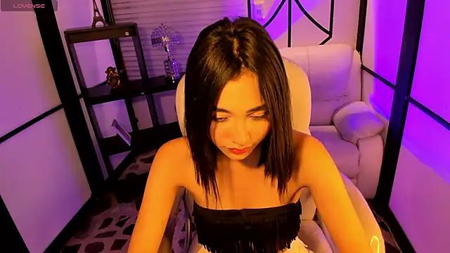 lilithTeen1  online show from December 21, 7:35 am