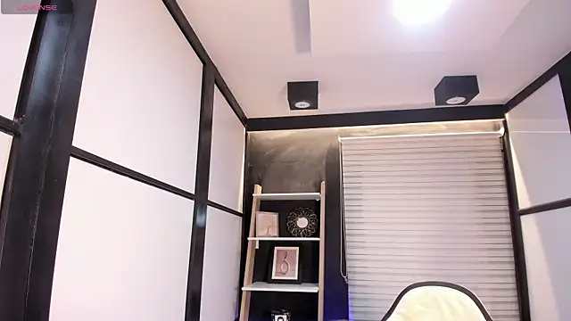 lilithTeen1  online show from February 6, 7:56 am