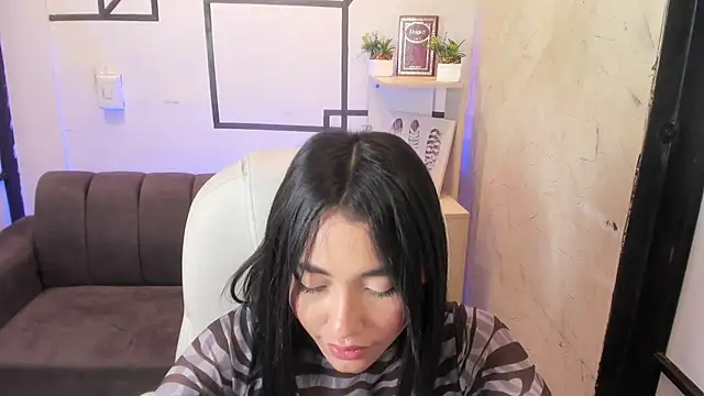 lilithTeen1  online show from March 12, 9:55 am