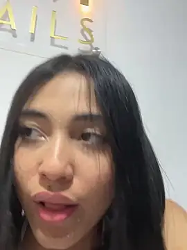 lilithTeen1  online show from September 30, 9:53 pm