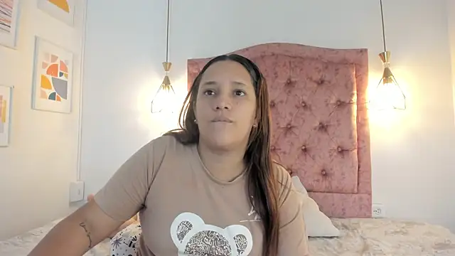 Snapshot of aprill21_ chatting on March 4, 1:38 pm aprill21 online show from March 4, 1:38 pm