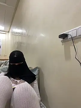 jijijoudia online show from November 6, 1:39 am