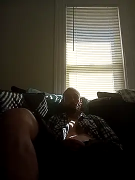 armdy371 online show from October 21, 4:51 pm