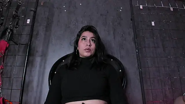 Carolina Arias online show from November 12, 8:30 pm