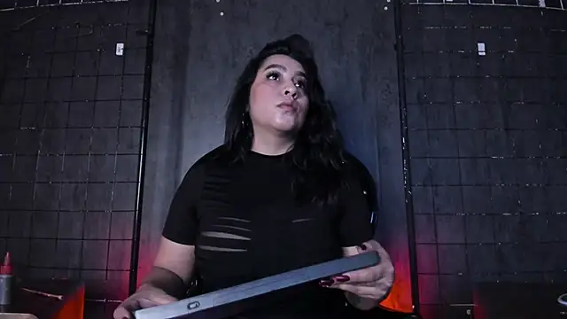 Carolina Arias online show from December 20, 7:32 pm