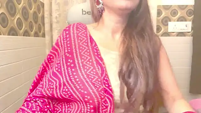 Snapshot of Your_Sassy_Goddess chatting on February 18, 6:47 pm Your Sassy Goddess online show from February 18, 6:47 pm