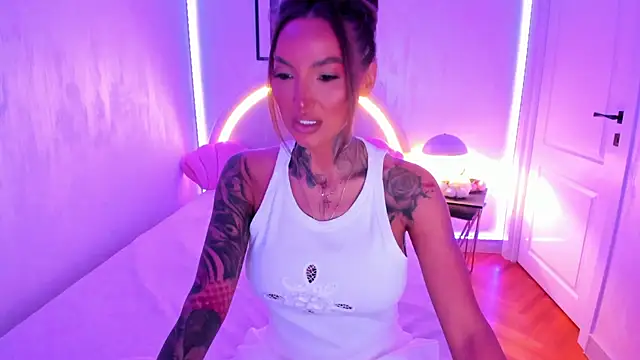 NatalyThorn88 online show from July 27, 3:57 am