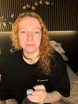 Snapshot of alt_cutie chatting on October 30, 4:47 am alt cutie online show from October 30, 4:47 am