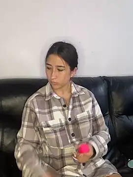  Luuna online show from March 10, 4:57 pm