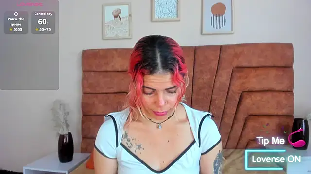 Snapshot of NIKI_SANTANA chatting on March 4, 3:55 am NIKI SANTANA online show from March 4, 3:55 am