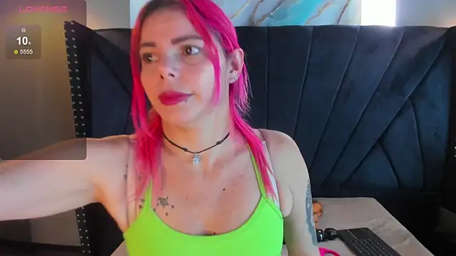 Snapshot of NIKI_SANTANA chatting on October 2, 3:46 am NIKI SANTANA online show from October 2, 3:46 am