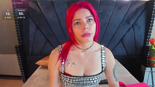 Snapshot of NIKI_SANTANA chatting on October 14, 3:51 am NIKI SANTANA online show from October 14, 3:51 am