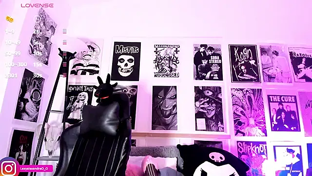 Snapshot of Lexyjoycce chatting on November 18, 9:08 pm Lexyjoycce online show from November 18, 9:08 pm