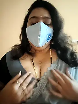 neelu-hoty online show from December 28, 4:30 pm