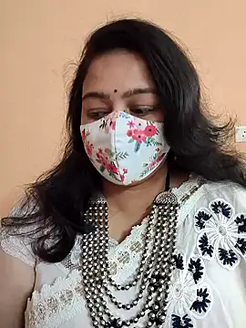 neelu-hoty online show from January 28, 2:10 pm