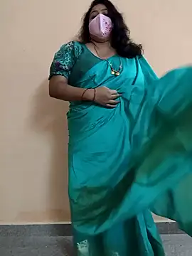 neelu-hoty online show from February 9, 4:07 pm