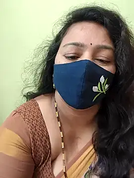 Snapshot of neelu-hoty chatting on April 28, 8:41 am neelu-hoty online show from April 28, 8:41 am