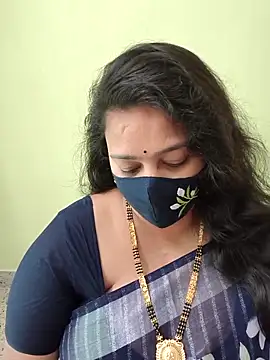 Snapshot of neelu-hoty chatting on May 9, 11:37 am neelu-hoty online show from May 9, 11:37 am
