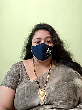 Snapshot of neelu-hoty chatting on May 11, 9:04 am neelu-hoty online show from May 11, 9:04 am