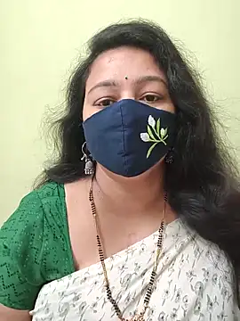 Snapshot of neelu-hoty chatting on May 14, 11:39 am neelu-hoty online show from May 14, 11:39 am