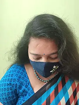 Snapshot of neelu-hoty chatting on May 17, 11:06 am neelu-hoty online show from May 17, 11:06 am