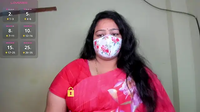 Snapshot of neelu-hoty chatting on June 3, 8:39 am neelu-hoty online show from June 3, 8:39 am
