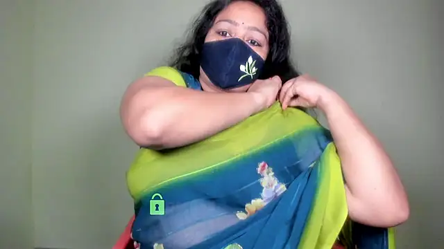 Snapshot of neelu-hoty chatting on June 11, 1:42 pm neelu-hoty online show from June 11, 1:42 pm