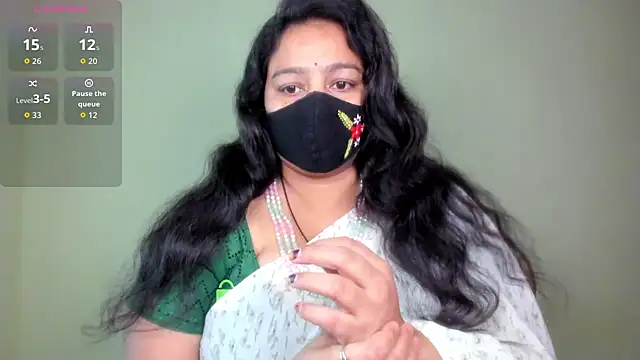 Snapshot of neelu-hoty chatting on June 19, 8:29 am neelu-hoty online show from June 19, 8:29 am