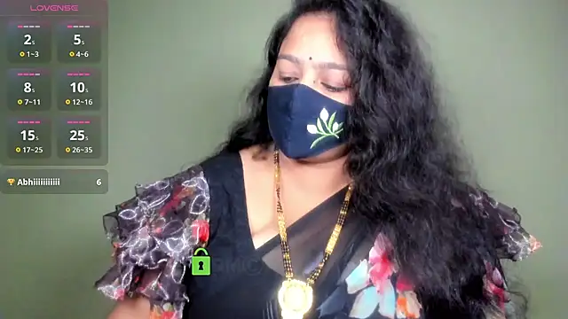 Snapshot of neelu-hoty chatting on July 4, 3:07 pm neelu-hoty online show from July 4, 3:07 pm