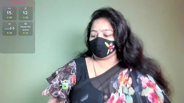 Snapshot of neelu-hoty chatting on July 18, 9:13 am neelu-hoty online show from July 18, 9:13 am