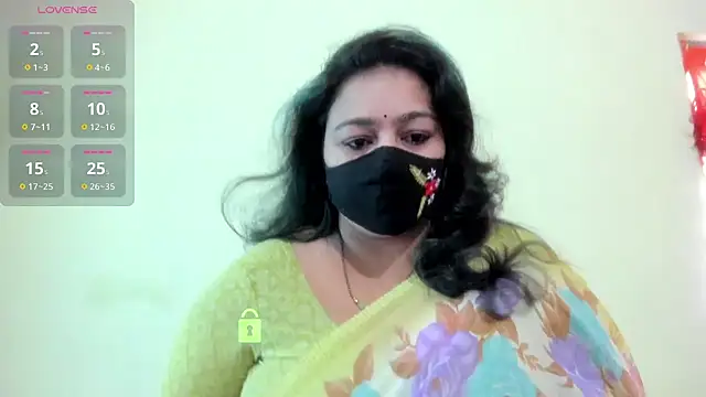 Snapshot of neelu-hoty chatting on August 5, 8:50 am neelu-hoty online show from August 5, 8:50 am