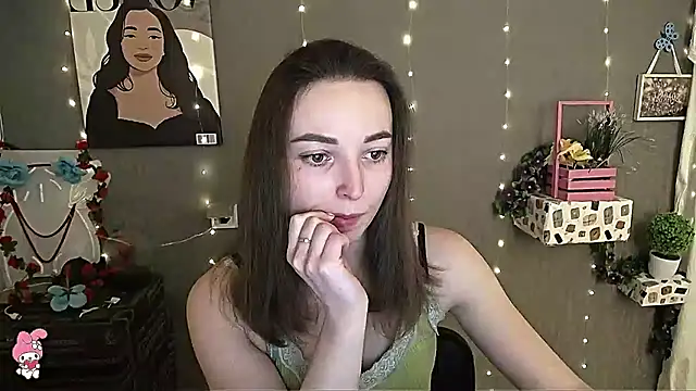  Barbie Kiss  online show from February 10, 1:33 pm