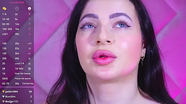 Snapshot of SelenaBell chatting on December 19, 3:40 am SelenaBell online show from December 19, 3:40 am