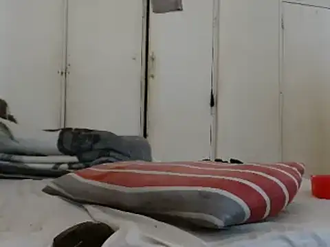 Snapshot of tinagiant chatting on January 26, 12:43 pm tinagiant online show from January 26, 12:43 pm