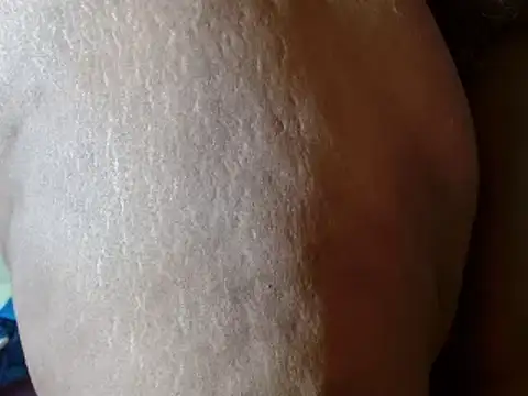 Snapshot of tinagiant chatting on February 28, 10:20 am tinagiant online show from February 28, 10:20 am