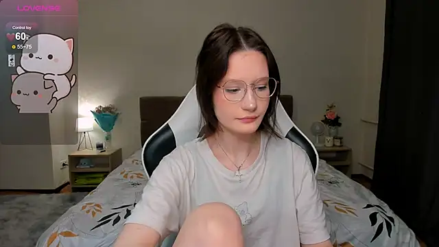 Snapshot of DearLia chatting on February 6, 10:10 pm DearLia online show from February 6, 10:10 pm