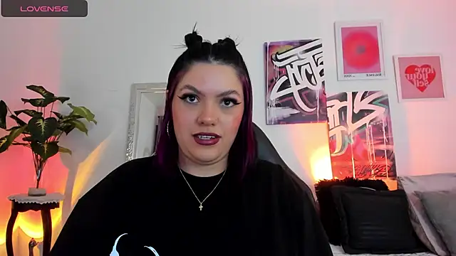 AnnieHuntters online show from January 9, 2:43 am