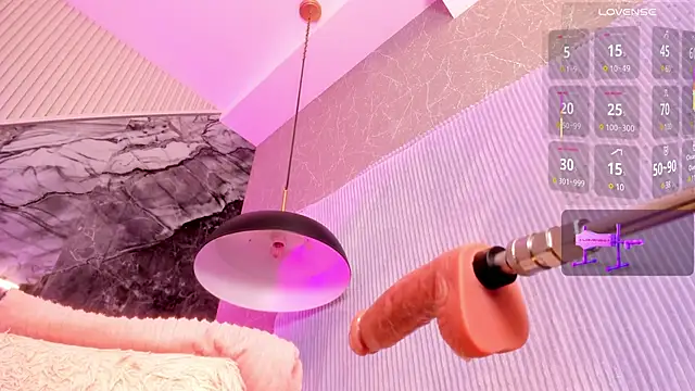 Snapshot of lennacooper chatting on March 21, 10:17 am lennacooper online show from March 21, 10:17 am