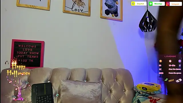 alanavega11 online show from October 4, 1:09 pm