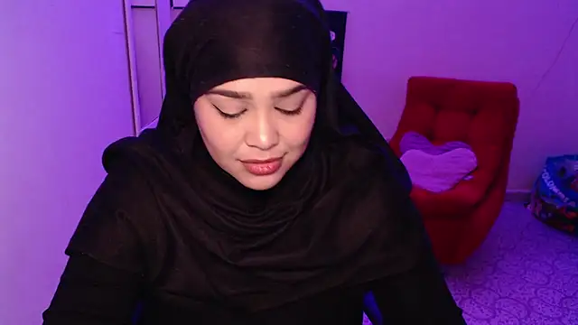 VenussTits97 online show from December 15, 11:31 pm