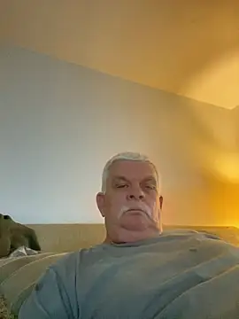 Snapshot of Silver1959 chatting on May 24, 4:56 pm Silver1959 online show from May 24, 4:56 pm