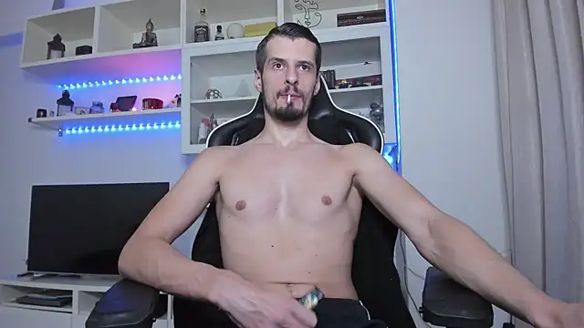 ToddClaytonn online show from September 19, 10:10 pm