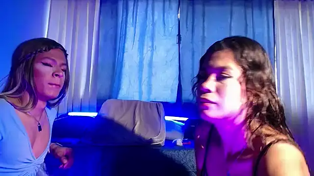 Snapshot of youdremalovets chatting on February 9, 12:41 pm youdremalovets online show from February 9, 12:41 pm