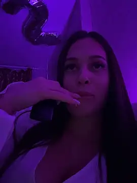 Snapshot of EricaWalls chatting on December 13, 10:02 pm EricaWalls online show from December 13, 10:02 pm